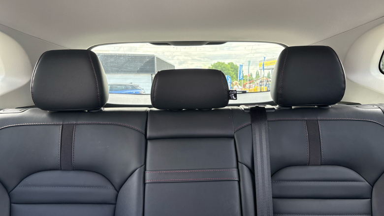 MG HS 1.5 T-GDI Trophy 5dr Petrol Hatchback